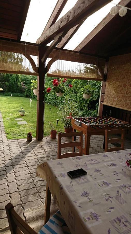Liliana Vendeghaz Apartment Balatonfuzfo Exterior photo