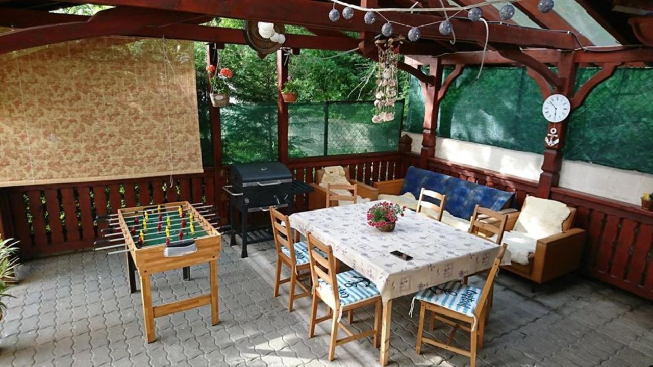 Liliana Vendeghaz Apartment Balatonfuzfo Exterior photo