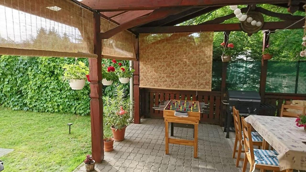 Liliana Vendeghaz Apartment Balatonfuzfo Exterior photo