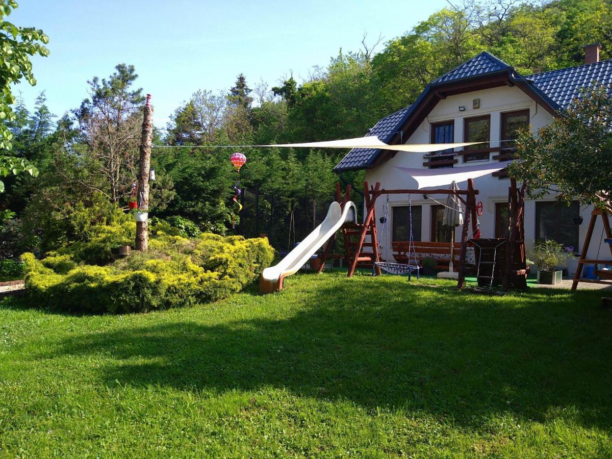 Liliana Vendeghaz Apartment Balatonfuzfo Exterior photo