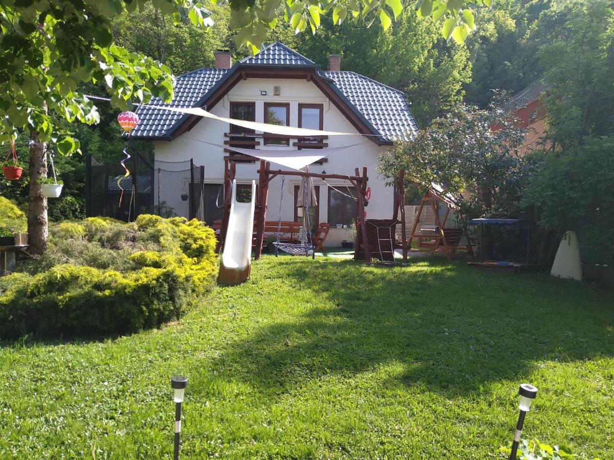 Liliana Vendeghaz Apartment Balatonfuzfo Exterior photo
