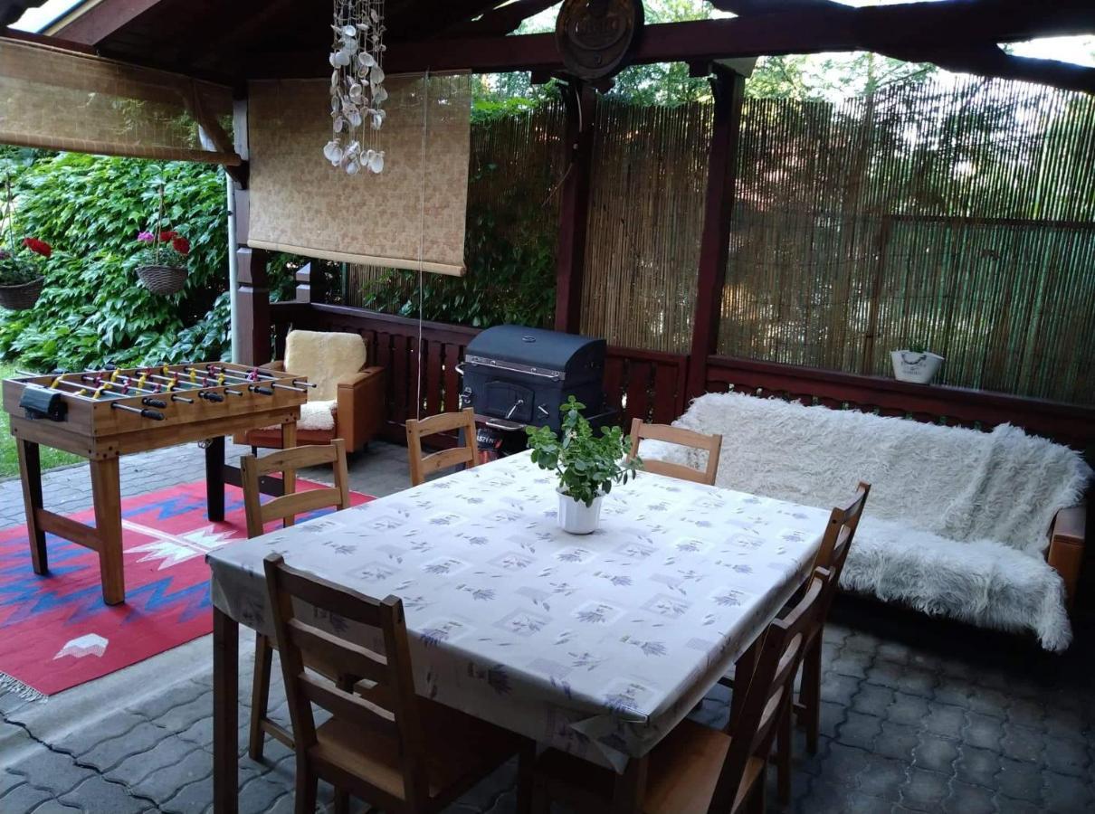 Liliana Vendeghaz Apartment Balatonfuzfo Exterior photo