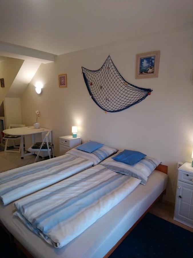 Liliana Vendeghaz Apartment Balatonfuzfo Exterior photo